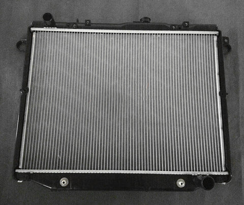 Radiator for Toyota Landcruiser 100 SERIES HDJ100R 4.2ltr Turbo Diesel 1998-2007 AT 1999 2000 2001 2002 2003 2004 2005 2006